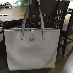 Michael Kors safiono leather pearl grey tote